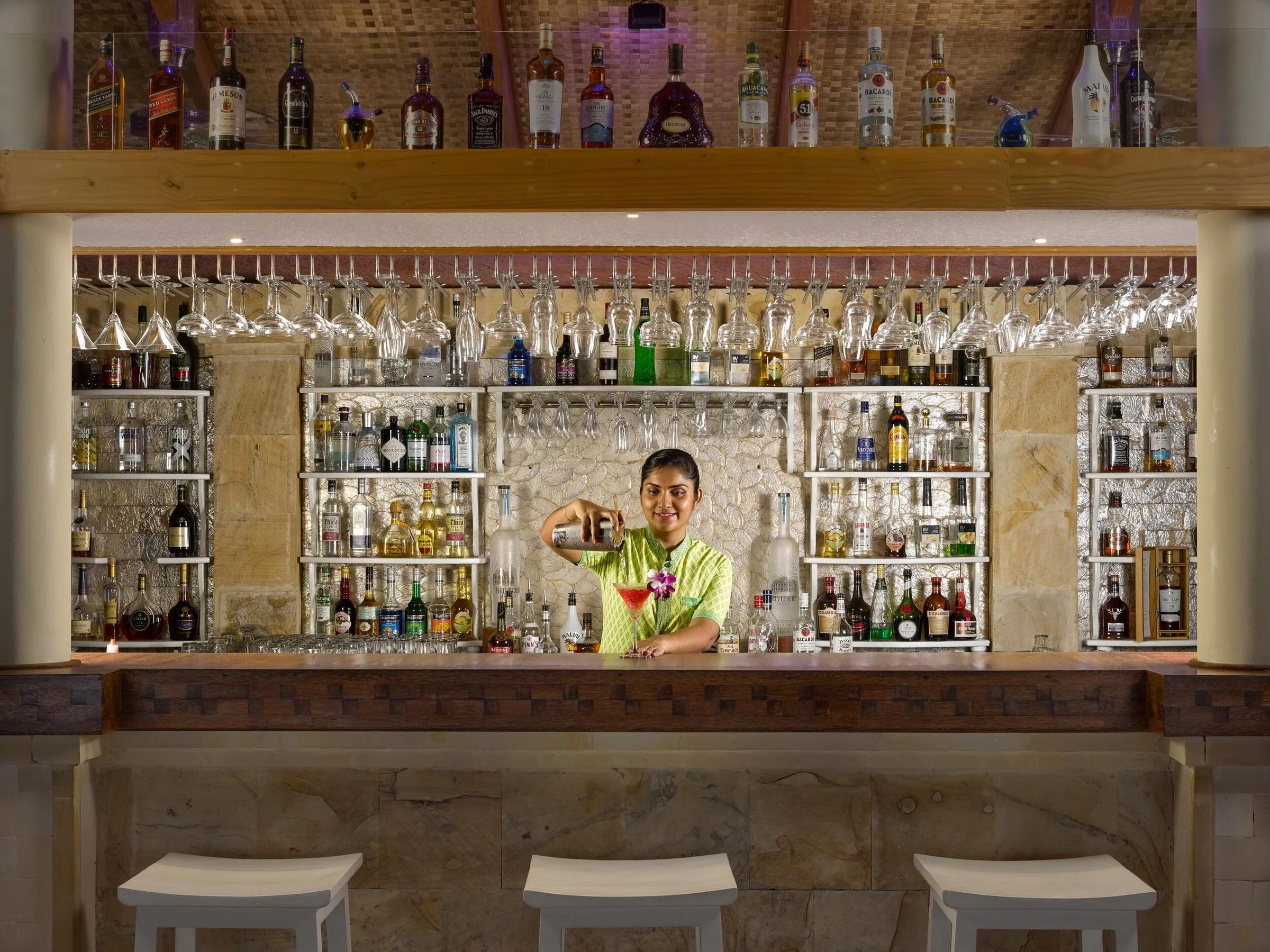 Royal Island Resort & Spa